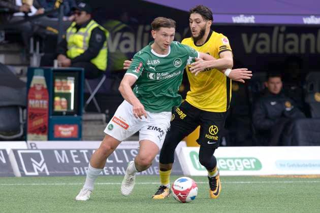 Alessandro Vogt, FCSG, re. Jaouen Hadjam, YB, BSC Young Boys - FC St. Gallen, Super League, Fussball, 19.10.2025