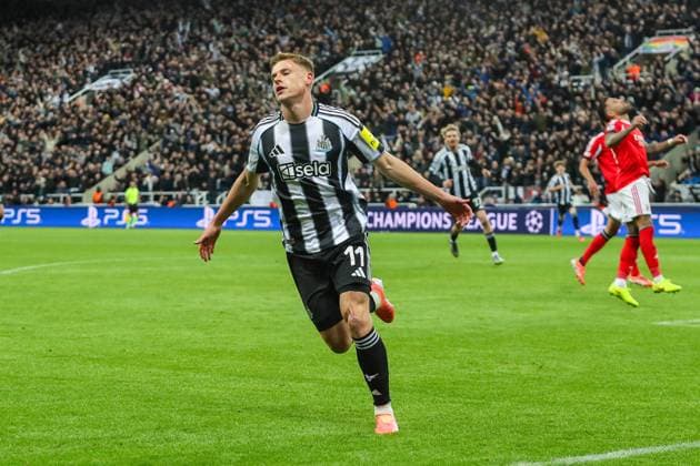 Newcastle United UEFA Champions League Harvey Barnes Of Newcastle United scores a GOAL 2-0 and celebrates during the Newcastle United v S.L Benfica UEFA Champions League Round 1 League stage match at St. James Park, Newcastle Upon Tyne, England on 21 October 2025 Credit: Lee Keuneke Every Second Media Editorial use only. All images are copyright Every Second Media Limited. No images may be reproduced without prior permission. Copyright: xIMAGO EveryxSecondxMediax ESM-1628-0061 LeexKeunekex xEveryxSecondxMediax