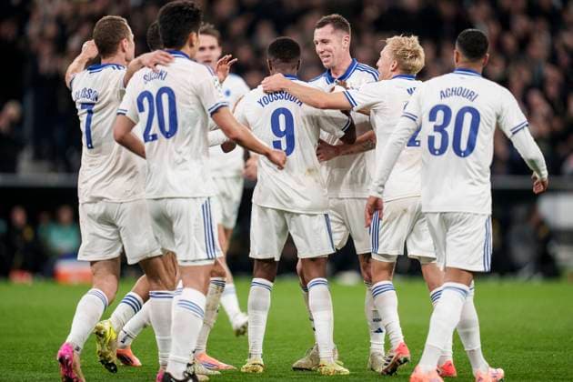 Champions League: FC Copenhagen - Borussia Dortmund FCK players at the 1-1 goal during the Champions League match between FC Copenhagen and Borussia Dortmund at Parken in Copenhagen on Tuesday, October 21, 2025. (Photo: Liselotte Sabroe Ritzau Scanpix) , Copenhagen Denmark Copyright: Ritzau Scanpix LiselottexSabroex spdk20251021-220324-L