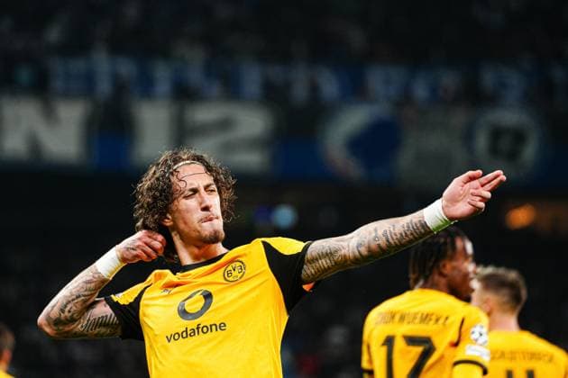 Torjubel nach Tor zum 1:4 Fabio Silva (Borussia Dortmund, 21) DEN, FC Kopenhagen vs. Borussia Dortmund, Fussball, UEFA Champions League, Spieltag 3, Spielzeit 2025 2026, 21.10.2025 DEN, FC Kopenhagen vs. Borussia Dortmund, Fussball, UEFA Champions League, Spieltag 3, Spielzeit 2025 2026, 21.10.2025 Kopenhagen *** Goal celebration after scoring 1 4 Fabio Silva Borussia Dortmund, 21 DEN, FC Copenhagen vs Borussia Dortmund, Football, UEFA Champions League, Matchday 3, 2025 2026 season, 21 10 2025 DEN, FC Copenhagen vs Borussia Dortmund, Football, UEFA Champions League, Matchday 3, 2025 2026 season, 21 10 2025 Copenhagen Copyright: xEibner-Pressefoto MarcelxvonxFehrnx EP_MFN