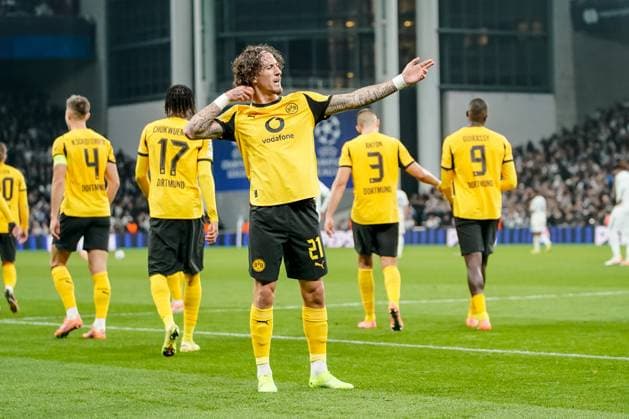 Fabio Silva (Borussia Dortmund) celebrates after scoring his team s fourth goal during the UEFA Champions League 2025 26 League Phase MD3 match between F.C. Copenhagen and Borussia Dortmund at Parken Stadium on October 21, 2025 in Copenhagen, Denmark. (Photo by Alex Gottschalk DeFodi Images) Fabio Silva Borussia Dortmund celebrates after scoring his team s fourth goal during the UEFA Champions League 2025 26 League Phase MD3 match between F C Copenhagen and Borussia Dortmund at Parken Stadium on October 21, 2025 in Copenhagen, Denmark Photo by Alex Gottschalk DeFodi Images