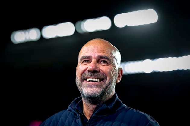 PSV Eindhoven trainer Peter Bosz during the match PSV Eindhoven vs SSC Napoli at the Philips stadium for the Champions League - League phase - Matchday 3 season 2025-2026 in EINDHOVEN, Netherlands on 21 oktober 2025, (photo by Marcel van Dorst EYE4images DeFodi Images) PSV Eindhoven trainer Peter Bosz during the match PSV Eindhoven vs SSC Napoli at the Philips stadium for the Champions League League phase Matchday 3 season 2025 2026 in EINDHOVEN, Netherlands on 21 oktober 2025, photo by Marcel van Dorst EYE4images DeFodi Images
