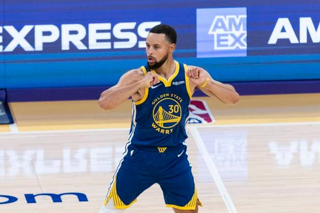 October 21, 2025, Los Angeles, California, USA: Golden State WarriorsÃ¢â‚¬â ¢ Brandin Podziemski 2 celebrates his 3-pointer against the Los Angeles Lakers during an NBA, Basketball Herren, USA basketball game at Crypto.com Arena on Tuesday, Oct. 21, 2025 in Los Angeles. Los Angeles USA - ZUMAc68_ 20251021_zaf_c68_115 Copyright: xRingoxChiux