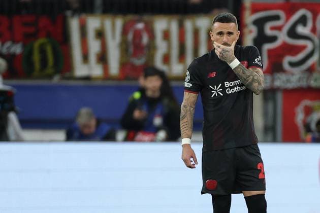 Champions League - Bayer 04 Leverkusen - Paris Saint-Germain am 21.10.2025 in der BayArena in Leverkusen Aleix Garcia (Leverkusen 24) unzufrieden, enttäuscht, enttaeuscht, niedergeschlagen