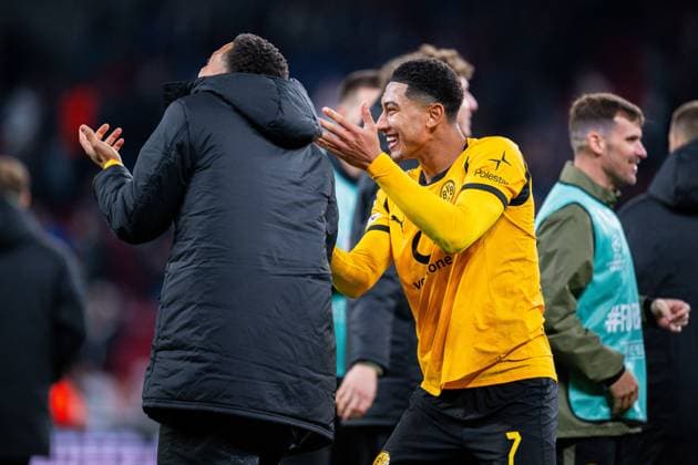 21.10.2025 - Fußball, 2025 2026, Champions League, 3. Spieltag, FC Kopenhagen - Borussia Dortmund: (L-R) Felix Nmecha (Dortmund), Jobe Bellingham (Dortmund)