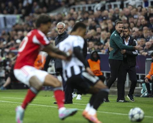 Newcastle United v Benfica Newcastle United v Benfica, UEFA Champions League, League Phase. Jose Mourinho Manager Of Benfica. 21.10.2025  Copyright: xBradleyxOrmesherx NINTCHDBPICT001032871541
