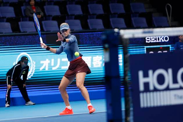 October 22, 2025, Tokyo, Japan: Anna KALINSKAYA (RUS) returns a shot against Diana SHNAIDER (RUS) during their match (Round of 16) at the Toray Pan Pacific Open Tennis at Ariake Colosseum in Tokyo. The tournament runs from October 20 to 36. Tokyo Japan - ZUMAm191 20251022_aap_m191_044 Copyright: xRodrigoxReyesxMarinx