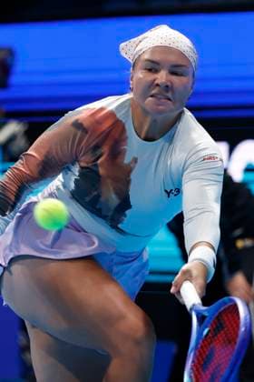 October 22, 2025, Tokyo, Japan: Diana SHNAIDER (RUS) returns a shot against Anna KALINSKAYA (RUS) during their match (Round of 16) at the Toray Pan Pacific Open Tennis at Ariake Colosseum in Tokyo. The tournament runs from October 20 to 36. Tokyo Japan - ZUMAm191 20251022_aap_m191_050 Copyright: xRodrigoxReyesxMarinx