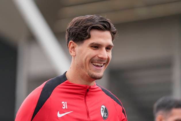 Igor Matanovic (SC Freiburg, 31) , letztes medienöffentliches Training des SC Freiburg vor dem dritten Europa League Spiel in der Ligaphase, Deutschland, Fussball, UEFA Europa League, 3.Spieltag, 2025 2026, SC Freiburg vs. FC Utrecht, 22.10.2025, letztes medienöffentliches Training des SC Freiburg vor dem dritten Europa League Spiel in der Ligaphase, Europa-Park Stadion, Freiburg, Deutschland Freiburg Europa-Park Stadion Baden-Württemberg Deutschland Copyright: xArnexAmbergx