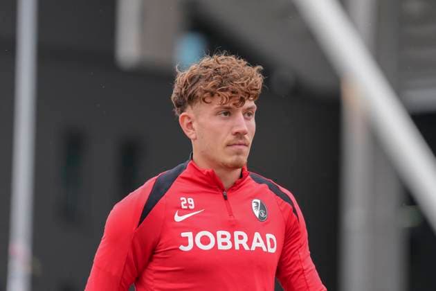 Philipp Treu (SC Freiburg, 29) , letztes medienöffentliches Training des SC Freiburg vor dem dritten Europa League Spiel in der Ligaphase, Deutschland, Fussball, UEFA Europa League, 3.Spieltag, 2025 2026, SC Freiburg vs. FC Utrecht, 22.10.2025, letztes medienöffentliches Training des SC Freiburg vor dem dritten Europa League Spiel in der Ligaphase, Europa-Park Stadion, Freiburg, Deutschland Freiburg Europa-Park Stadion Baden-Württemberg Deutschland Copyright: xArnexAmbergx