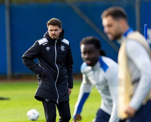 Rangers Head Coach Danny Rohl during today s training session at The Rangers Training Centre, Glasgow. Rangers Training - The Rangers Training Centre, Glasgow, Lanarkshire, Scotland, UK - 22 Oct 2025Glasgow The Rangers Training Centre Lanarkshire, Scotland United Kingdom EDITORIAL USE ONLY  Copyright: xRangersxFC Shutterstockx 15565326ai