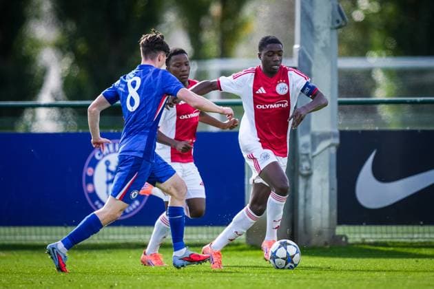 SURREY , 22-10-2025 , Chelsea Football Club Training Ground , season 2025 2026 , UEFA Youth League football , League phase Matchday 3 , match between Chelsea and Ajax , picture shows Ajax player Pharell Nash Chelsea - Ajax (Youth League)  x31639329x Copyright: