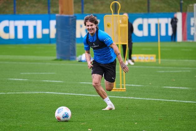 22.10.2025, Fußball, Herren, 2.BL, Saison 2025 2026, Training Holstein Kiel John Tolkin nach Verletzung zurück auf dem Platz Kiel, Projensdorf Projensdorf, Trainigsplatz Schleswig-Holstein Deutschland