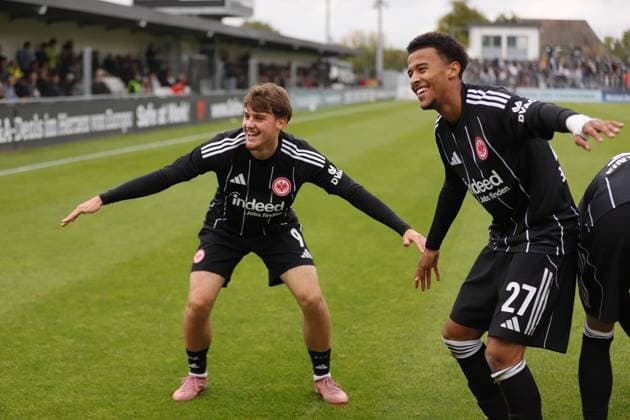 22.10.2025 xphx Dreieich UEFA Youth League 2025 2026 Eintracht Frankfurt - Liverpool U19 Torubel nach dem Tor zum 1:0 durch Keziah Oteng-Mensah (Eintracht Frankfurt)