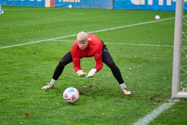 22.10.2025, Fußball, Herren, 2.BL, Saison 2025 2026, Training Holstein Kiel Torwwart Lio Rothenhagen (U20-Nationaltorwart) Kiel, Projensdorf Projensdorf, Trainigsplatz Schleswig-Holstein Deutschland