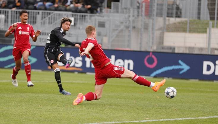 22.10.2025 xphx Dreieich UEFA Youth League 2025 2026 Eintracht Frankfurt - FC Liverpool U19 Tor zum 2:0 durch Alessandro Gaul Souza (Eintracht Frankfurt)