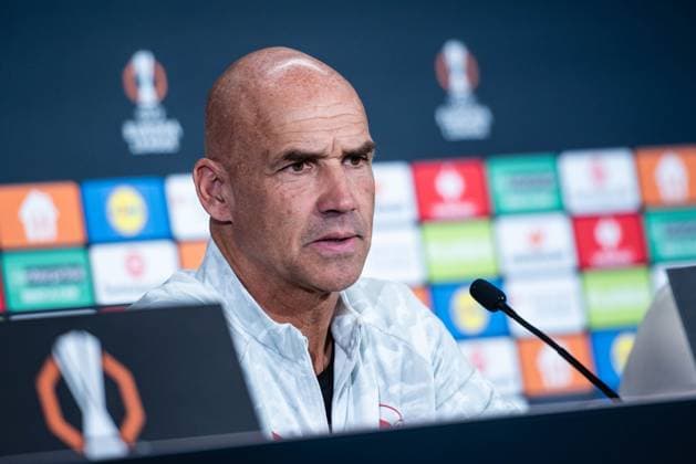 SOCCER - UEFA EL, RBS vs Ferencvaros SALZBURG,AUSTRIA,22.OCT.25 - SOCCER - UEFA Europa League, Red Bull Salzburg vs Ferencvaros Budapest, preview, press conference, PK, Pressekonferenz RBS. Image shows head coach Thomas Letsch (RBS).  GEPAxpictures xJulioxArellano