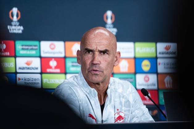 SOCCER - UEFA EL, RBS vs Ferencvaros SALZBURG,AUSTRIA,22.OCT.25 - SOCCER - UEFA Europa League, Red Bull Salzburg vs Ferencvaros Budapest, preview, press conference, PK, Pressekonferenz RBS. Image shows head coach Thomas Letsch (RBS).  GEPAxpictures xJulioxArellano