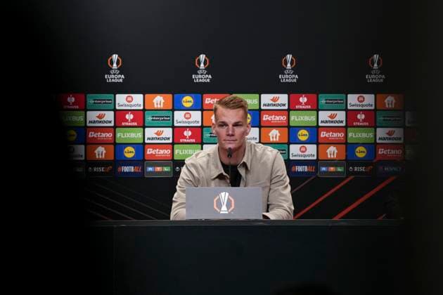 Philipp Lienhart (SC Freiburg, 03) , Pressekonferenz des SC Freiburg vor dem dritten Europa League Spiel in der Ligaphase, Pressegespräch, Deutschland, Fussball, UEFA Europa League, 3.Spieltag, 2025 2026, SC Freiburg vs. FC Utrecht, 22.10.2025, Pressekonferenz des SC Freiburg vor dem dritten Europa League Spiel in der Ligaphase, Pressegespräch, Europa-Park Stadion, Freiburg, Deutschland Freiburg Europa-Park Stadion Baden-Württemberg Deutschland Copyright: xArnexAmbergx