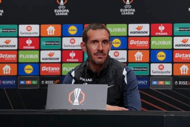 Julian Schuster (SC Freiburg, Trainer) , Pressekonferenz des SC Freiburg vor dem dritten Europa League Spiel in der Ligaphase, Pressegespräch, Deutschland, Fussball, UEFA Europa League, 3.Spieltag, 2025 2026, SC Freiburg vs. FC Utrecht, 22.10.2025, Pressekonferenz des SC Freiburg vor dem dritten Europa League Spiel in der Ligaphase, Pressegespräch, Europa-Park Stadion, Freiburg, Deutschland Freiburg Europa-Park Stadion Baden-Württemberg Deutschland Copyright: xArnexAmbergx