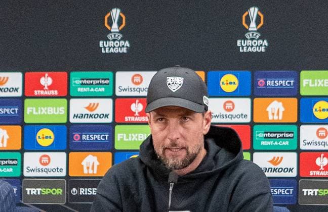 Istanbul , Euro League VfB Stuttgart , PK Pressekonferenz und Training , Sebastian Hoeneß