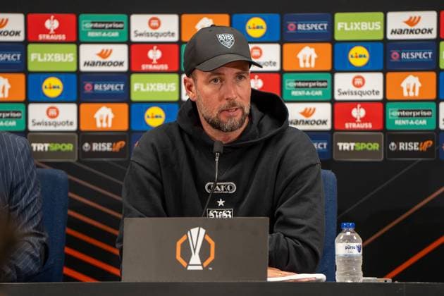 Sebastian Hoeneß (VfB Stuttgart, Trainer), Mediaday, Pressekonferenz, TUR, Fenerbahce Istanbul vs. VfB Stuttgart, Fussball, UEFA Europa League, Mediaday, Spieltag 3, Spielzeit 2025 2026, 22.10.2025, TUR, Fenerbahce Istanbul vs. VfB Stuttgart, Fussball, UEFA Europa League, Mediaday, Spieltag 3, Spielzeit 2025 2026, 22.10.2025, Istanbul Copyright: xEibner-Pressefoto EdwardxCheungx EP_ECG