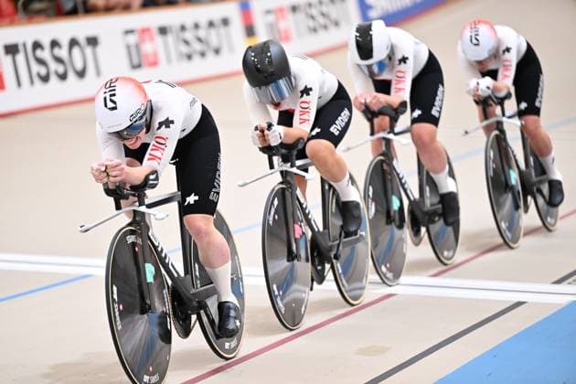 2025 Tissot UCI Track World Championships Picture by Simon Wilkinson SWpix.com - 22 10 2025 - Cycling - 2025 Tissot UCI Track World Championships - Velodromo PenalolÃ n, Santiago, Chile - Women s Team Pursuit - Qualifying - Aline Seitz (Switzerland), Jasmin Liechti (Switzerland), Fabienne Buri (Switzerland), Annika Liehner (Switzerland) Copyright: x xSWpix.comx(t axPhotographyxHubxLtd)xSimonxWilkinson SWpix.comx SWP-3030-10367