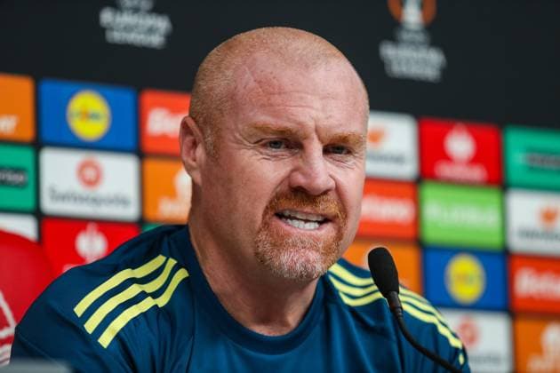 Nottingham Forest New Manager Nottingham Forest Manager Sean Dyche press conference, PK, Pressekonferenz ahead of the Nottingham Forest v FC Porto UEFA Europa League Round 1 match at the City Ground, West Bridgford, England on 22 October 2025 Credit: Lee Keuneke Every Second Media Editorial use only. All images are copyright Every Second Media Limited. No images may be reproduced without prior permission. All rights reserved. Premier League and Football League images are subject to licensing agreements with Football DataCo Limited. see https: www.football-dataco.com Copyright: xIMAGO EveryxSecondxMediax ESM-1632-0031 LeexKeunekex xEveryxSecondxMediax