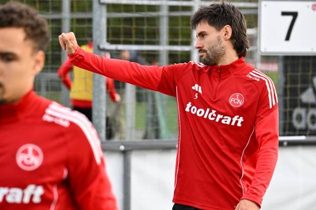22.10..2025 - Fussball - 2. Fussball - Bundesliga - Saison 2025 2026 - 1. FC Nürnberg Nuernberg FCN ( Club ) - Training - Sportfoto Zink - xwoxzix - Tom Baack (5, 1. FC Nürnberg FCN )ä