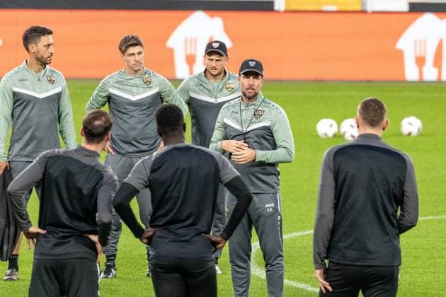 Istanbul , Euro League Fenerbahce vs. VfB Stuttgart , PK Pressekonferenz und Training , Sebastian Hoeneß