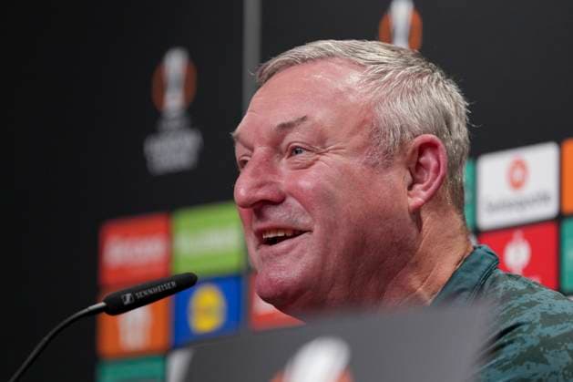 Ron Jans (FC Utrecht, Cheftrainer) , Pressekonferenz des FC Utrecht vor dem dritten Europa League Spiel in der Ligaphase, Pressegespräch, Deutschland, Fussball, UEFA Europa League, 3.Spieltag, 2025 2026, SC Freiburg vs. FC Utrecht, 22.10.2025, Pressekonferenz des FC Utrecht vor dem dritten Europa League Spiel in der Ligaphase, Pressegespräch, Europa-Park Stadion, Freiburg, Deutschland Freiburg Europa-Park Stadion Baden-Württemberg Deutschland Copyright: xArnexAmbergx