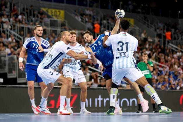 HC Zagreb v OTP Bank Pick Szeged: EHF Champions League Filip Glavas of HC Zagreb in action against Borut Mackovsek and Jeremy Toto of Pick Szeged during the Men s EHF Champions League group B match between HC Zagreb and OTP Bank Pick Szeged at Arena Zagreb on October 22, 2025. in Zagreb, Croatia.  IgorxKralj PIXSELL