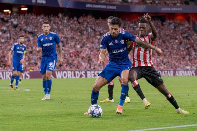 UEFA Champions League Athletic Club vs Qarabag FK Matheus Silva of Qarabag FK attempt to hold possession whilst under pressure from Nico Williams of Athletic Club during Champions League 2025 26 League phase match between Athletic Club and Qarabag FK at San mames stadium. Bilbo (Basque Country). October 22, 2025. (Gari Garaialde Bostok Photo) Bilbao Bizkaia Spain Editorial Use Only  Copyright: xGarikoitzxGaraialdex xBostokxPhotox Bostok Photo GarixGaraialdex GG2510220415