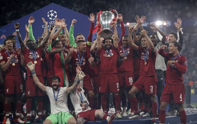 UEFA Champions League final: Tottenham vs Liverpool MADRID, SPAIN - JUNE 01: Mohamed Salah of Liverpool lifts the Champions League Trophy after winning the UEFA Champions League Final between Tottenham Hotspur and Liverpool at the Wanda Metropolitano in Madrid, Spain on June 01, 2019. Madrid Spain. Editorial use only. Please get in touch for any other usage.  Copyright: x2025xAnadoluxBurakxAkbulutx