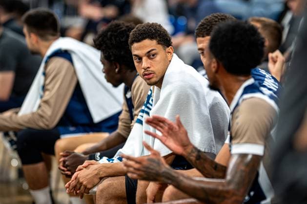 BCL: MLP Academics Heidelberg - Legia Warszawa; 22.10.2025 Player Kevin McClain (3; MLP Academics Heidelberg) on the bench in discussion Basketball Champions League: MLP Academics Heidelberg – Legia Warszawa, 22.10.2025 at SNP-Dome, Heidelberg. Copyright: xBEAUTIFULxSPORTS Gelhardtx
