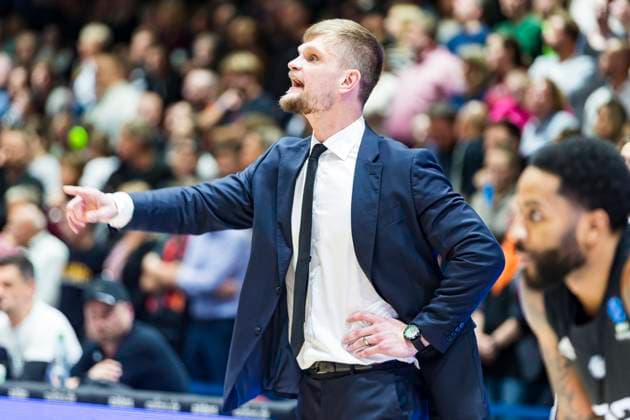 22.10.2025, xomx, Basketball BKT EuroCup, NINERS Chemnitz - London Lions v.l. Tautvydas Sabonis (London Lions) Chemnitz