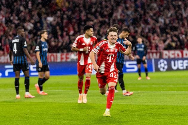 UEFA Champions League: FC Bayern Munich vs. Club Brugge KV, 22.10.2025 MUNICH, GERMANY - OCTOBER 22: Lennart Karl (FC Bayern Munich, 42) celebrates his 1:0 goal during the UEFA Champions League match between FC Bayern Munich vs. Club Brugge KV at Allianz Arena on matchday 3 of the UEFA Champions League Season 2025 26 on October 22, 2025 in Munich, Germany. Copyright: xBEAUTIFULxSPORTS Wunderlx