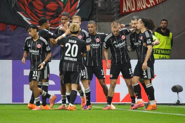 Torjubel Eintracht Frankfurt beim 1:0 durch Rasmus Kristensen (Eintracht Frankfurt, 13) , Deutschland, UEFA Champions League, 3. Spieltag, 2025 2026, Eintracht Frankfurt vs. FC Liverpool, 22.10.2025, Frankfurt Stadion, Frankfurt, Deutschland Frankfurt Frankfurt Stadion Hessen Deutschland Copyright: xGrantxHubbsx