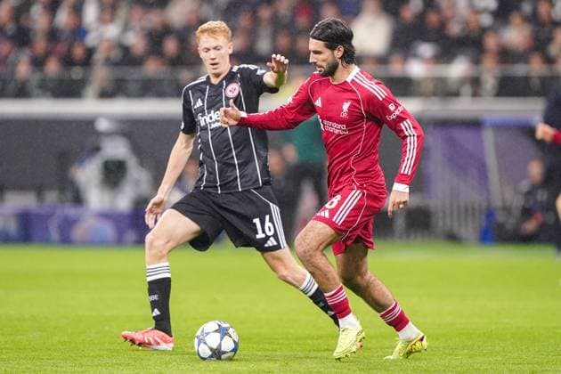2025-10-22 Eintracht Frankfurt v Liverpool FC - UEFA Champions League 2025 26 League Phase MD3 FRANKFURT AM MAIN, GERMANY - OCTOBER 22: Dominik Szoboszlai of Liverpool FC runs with the ball during the UEFA Champions League 2025 26 League Phase MD3 match between Eintracht Frankfurt and Liverpool FC at Deutsche Bank Park on October 22, 2025 in Frankfurt am Main, Germany. Frankfurt am Main Deutsche Bank Park Germany Content not available for redistribution in The Netherlands directly or indirectly through any third parties. Copyright: xAndrexWeeningx