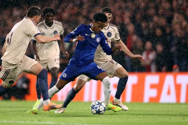 Chelsea v Ajax 22 October 2025, London - UEFA Champions League - League Stage - Chelsea v Ajax - Estevao Willian of Chelsea - Photo: Jacques Feeney Offside. London UK Copyright: xJacquesxFeeneyx xOffsidexOffside