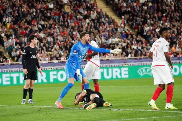 Monaco Tottenham Ligue des champions de Football PHOTOPQR NICE MATIN Dylan Meiffret ; Monaco ; 22 10 2025 ; Match de 3e journee de ligue des champions de football, l AS Monaco rencontre Tottenham a domicile au stade Louis II. football match between AS Monaco and Tottenham Hotspur FC in Monaco on October 22, 2025.