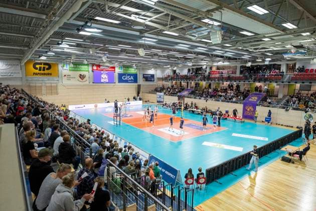 1.Volleyball Bundesliga -Saison 2025 2026 VC Bitterfeld-Wolfen vs.Helios Grizzlys Giesen Halle, Deutschland 22. Oktober 2025: Im Bild: SWH Arena Totale Halle Saale SWH Arena Sachsen-Anhalt Deutschland