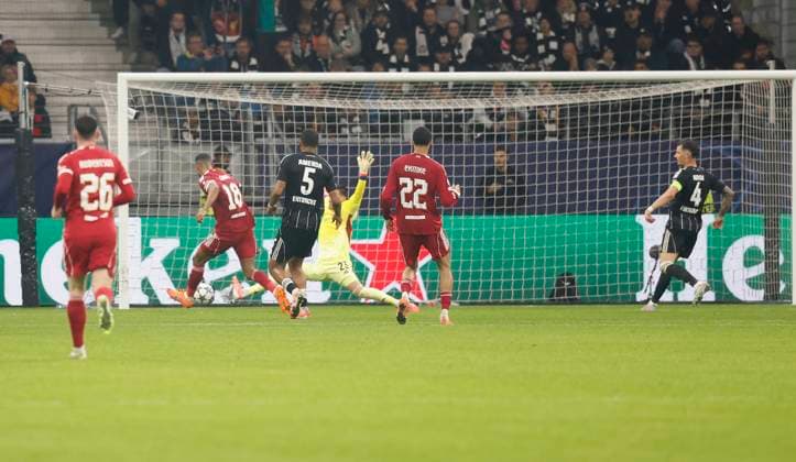 v.l. Cody Gakpo (Liverpool FC, 18) Goal scored, erzielt das Tor zum 1:4, celebrate the goal 22.10.2025, Fussball, Uefa Champions League, Eintracht Frankfurt - Liverpool FC, GER, Frankfurt am Main, Deutsche Bank Park. Copyright: HMBxMedia xHeikoxBecker