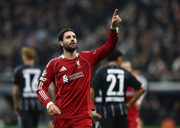 Dominik Szoboszlai of Liverpool celebrates scoring his sides fifth goal Eintracht Frankfurt v Liverpool, UEFA Champions League, Group Stage, Football, Deutsche Bank Park, Frankfurt, Germany - 22 Oct 2025Frankfurt Deutsche Bank Park Germany EDITORIAL USE ONLY No use with unauthorised audio, video, data, fixture lists, club league logos or live services. Online in-match use limited to 120 images, no video emulation. No use in betting, games or single club league player publications.  Copyright: xMichaelxZemanek Shutterstockx 15558828bc