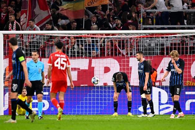 Bayern Munchen v Club Brugge - UEFA Champions League MUNICH, GERMANY - OCTOBER 22 : Mechele Brandon defender of Club Brugge, Spileers Jorne defender of Club Brugge and Sandra Cisse midfielder of Club Brugge looking dejected during the UEFA Champions League 2025 26 League Phase MD3 match between Bayern Munchen and Club Brugge on October 22, 2025 in Munich, Germany, 22 10 2025 Munich Germany  Copyright: xTomasxSiskx