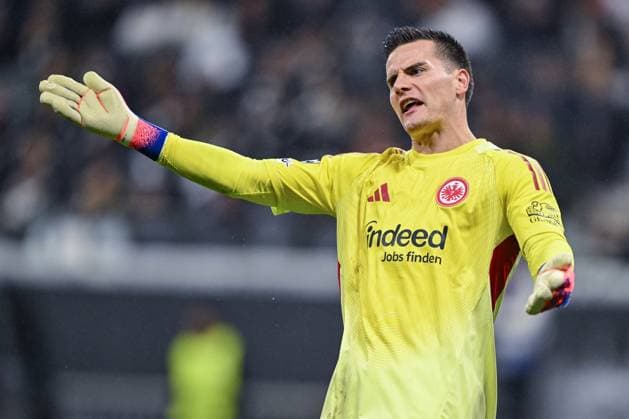 22.10.2025, Fussball, Champions League, 3. Spieltag Saison 2025 2026, Eintracht Frankfurt - FC Liverpool, Michael Zetterer (Eintracht Frankfurt) xRHR-FOTO TKx Copyright: RHR-FOTOx RHR-FOTO TK