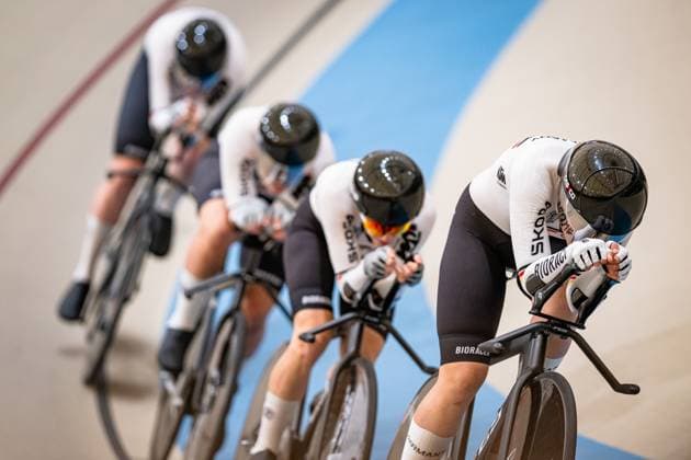BRÄUTIGAM Messane, BRAUßE Franziska, KLEIN Lisa, KRÖGER Mieke: UCI Track cycling, Rad, Radsport, Bahnrad, Bahn World Championships 2025 BRÄUTIGAM Messane - BRAUßE Franziska - KLEIN Lisa - KRÖGER Mieke ( GER ) Germany Querformat - quer - horizontal - Landscape - Event Veranstaltung: UCI Track Cycling World Championships 2025 - Category Kategorie: Cycling - Track Cycling World Championships - Elite Women - Location Ort: South America Chile - Santiago de Chile - Velodromo Parque Penalolen Instituto - Discipline: Team Pursuit - Distance: 4000 m - Date Datum: 22.10.2025 Wednesday Day 1 -