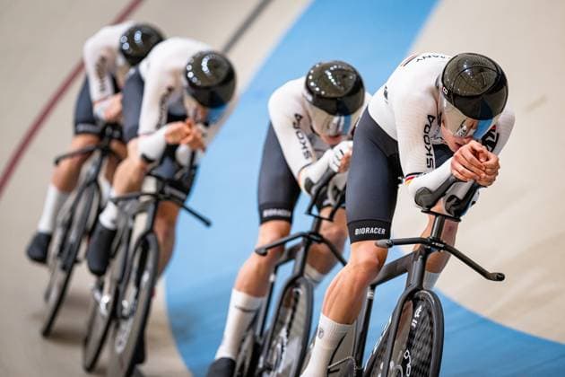 BINDER Moritz, BOOS Benjamin, GROß Felix, JOCHUM Ben Felix: UCI Track cycling, Rad, Radsport, Bahnrad, Bahn World Championships 2025 BINDER Moritz - BOOS Benjamin - GROß Felix - JOCHUM Ben Felix ( GER ) Germany Querformat - quer - horizontal - Landscape - Event Veranstaltung: UCI Track Cycling World Championships 2025 - Category Kategorie: Cycling - Track Cycling World Championships - Elite Men - Location Ort: South America Chile - Santiago de Chile - Velodromo Parque Penalolen Instituto - Discipline: Team Pursuit - Distance: 4000 m - Date Datum: 22.10.2025 Wednesday Day 1 -