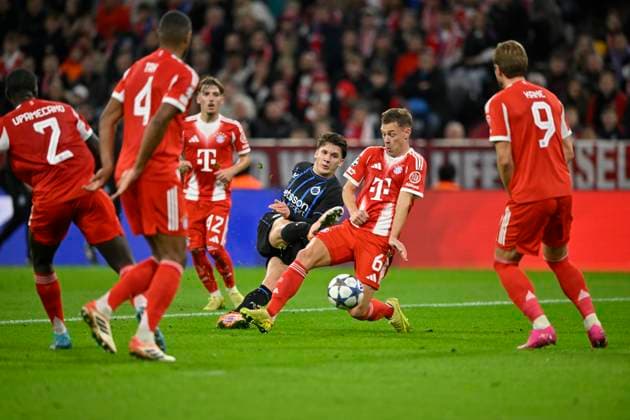 Torschuss Aktion Torchance Christos Tzolis Club Brugge FC Bruegge (08) gegen Joshua Kimmich FC Bayern Muenchen FCB (06) Harry Kane FC Bayern Muenchen FCB (09) Lennart Karl Bayern Muenchen FCB (42) Jonathan Tah FC Bayern Muenchen FCB (04) Dayot Upamecano FC Bayern Muenchen FCB (02) FC Bayern Muenchen FCB vs Club Brugge FC Bruegge Spieltag 03 22.10.2025 DFL REGULATIONS PROHIBIT ANY USE OF PHOTOGRAPHS AS IMAGE SEQUENCES AND OR QUASI-VIDEO FC Bayern Muenchen FCB vs Club Brugge FC Bruegge