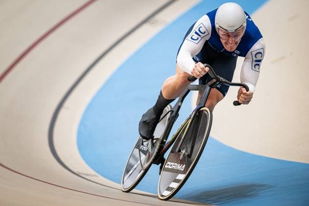 GRENGBO Florian, HELAL Rayan, DERACHE Tom: UCI Track cycling, Rad, Radsport, Bahnrad, Bahn World Championships 2025 GRENGBO Florian - HELAL Rayan - DERACHE Tom ( FRA ) France Querformat - quer - horizontal - Landscape - Event Veranstaltung: UCI Track Cycling World Championships 2025 - Category Kategorie: Cycling - Track Cycling World Championships - Elite men - Location Ort: South America Chile - Santiago de Chile - Velodromo Parque Penalolen Instituto - Discipline: Team Sprint - Distance: ... m - Date Datum: 22.10.2025 Wednesday Day 1 -